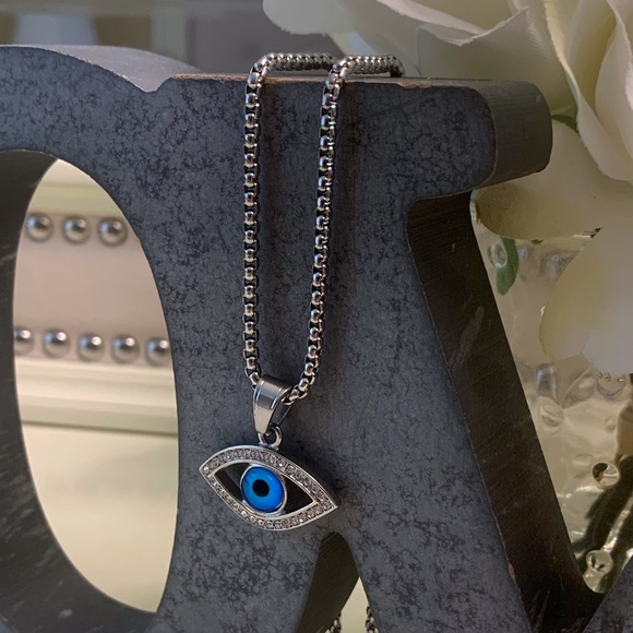 Mau Olho Pendant Chain - SILVER ONLY 1 LEFT - Picture 3 of 11